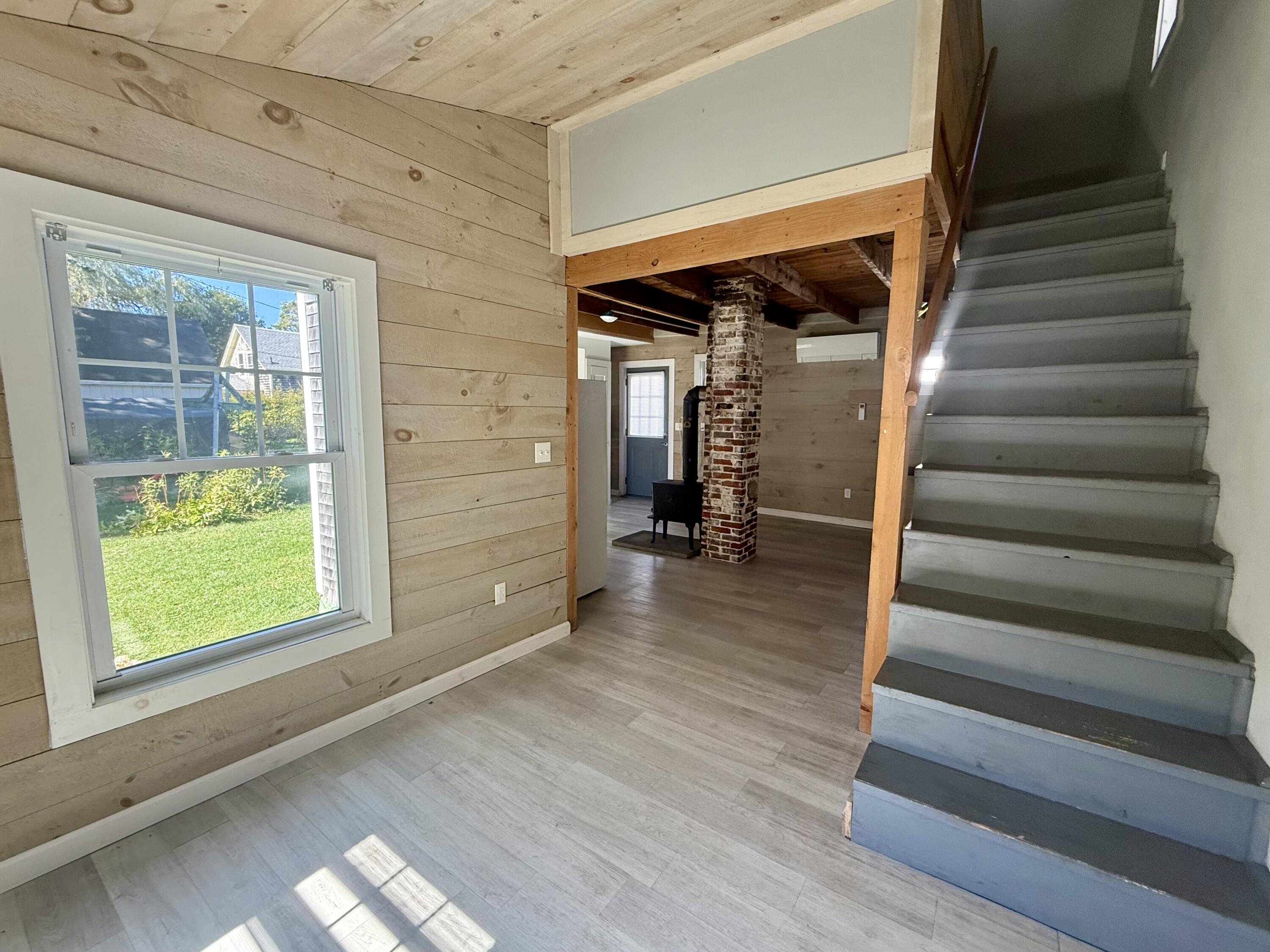 15 Carrolls Lane Rockland ME 04841