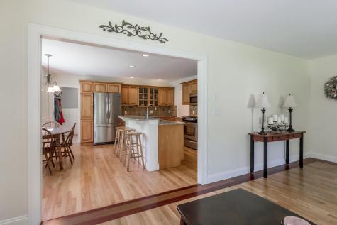 82 Autumn Lane Yarmouth ME 04096