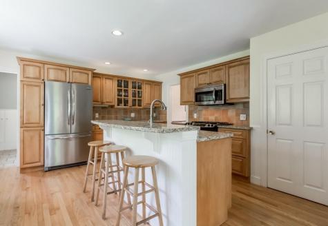 82 Autumn Lane Yarmouth ME 04096