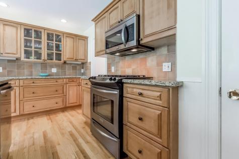 82 Autumn Lane Yarmouth ME 04096
