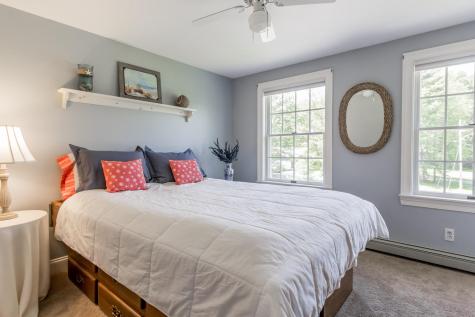 82 Autumn Lane Yarmouth ME 04096