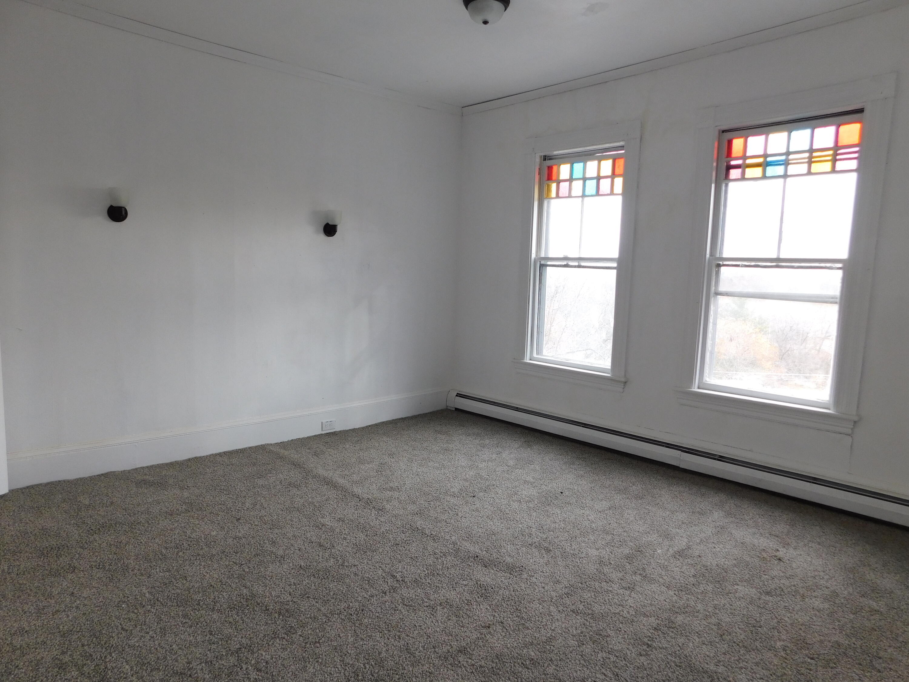 15 Western Promenade Auburn ME 04210