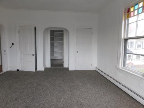 15 Western Promenade Auburn ME 04210