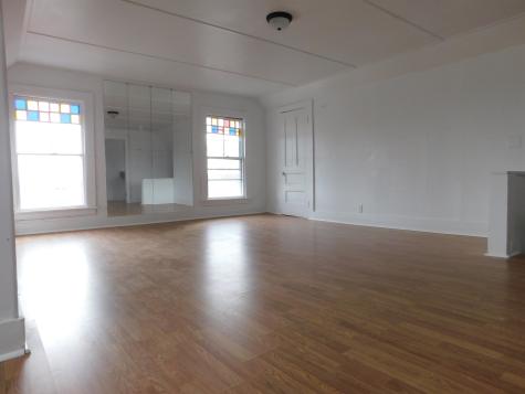 15 Western Promenade Auburn ME 04210