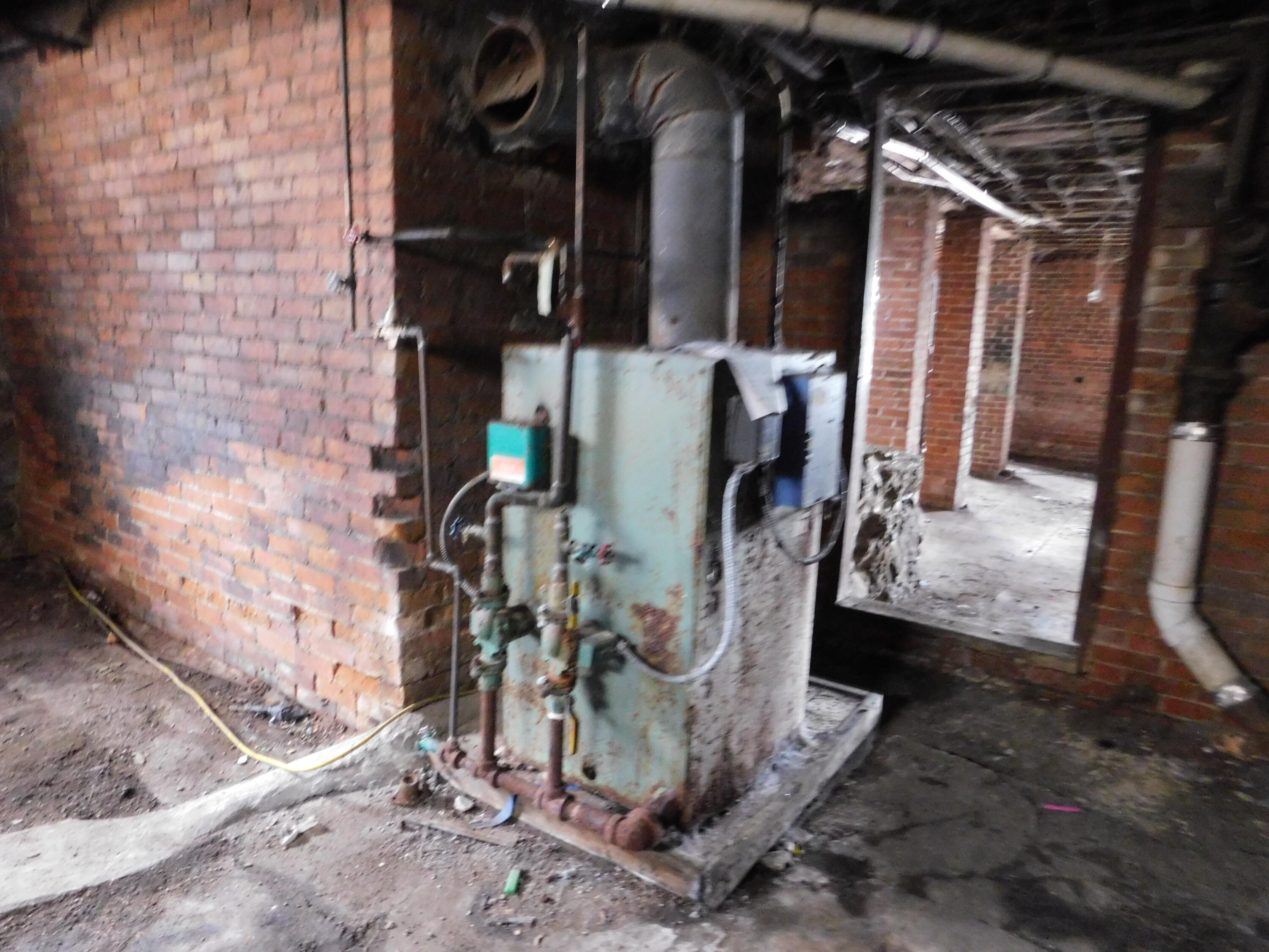 15 Western Promenade Auburn ME 04210