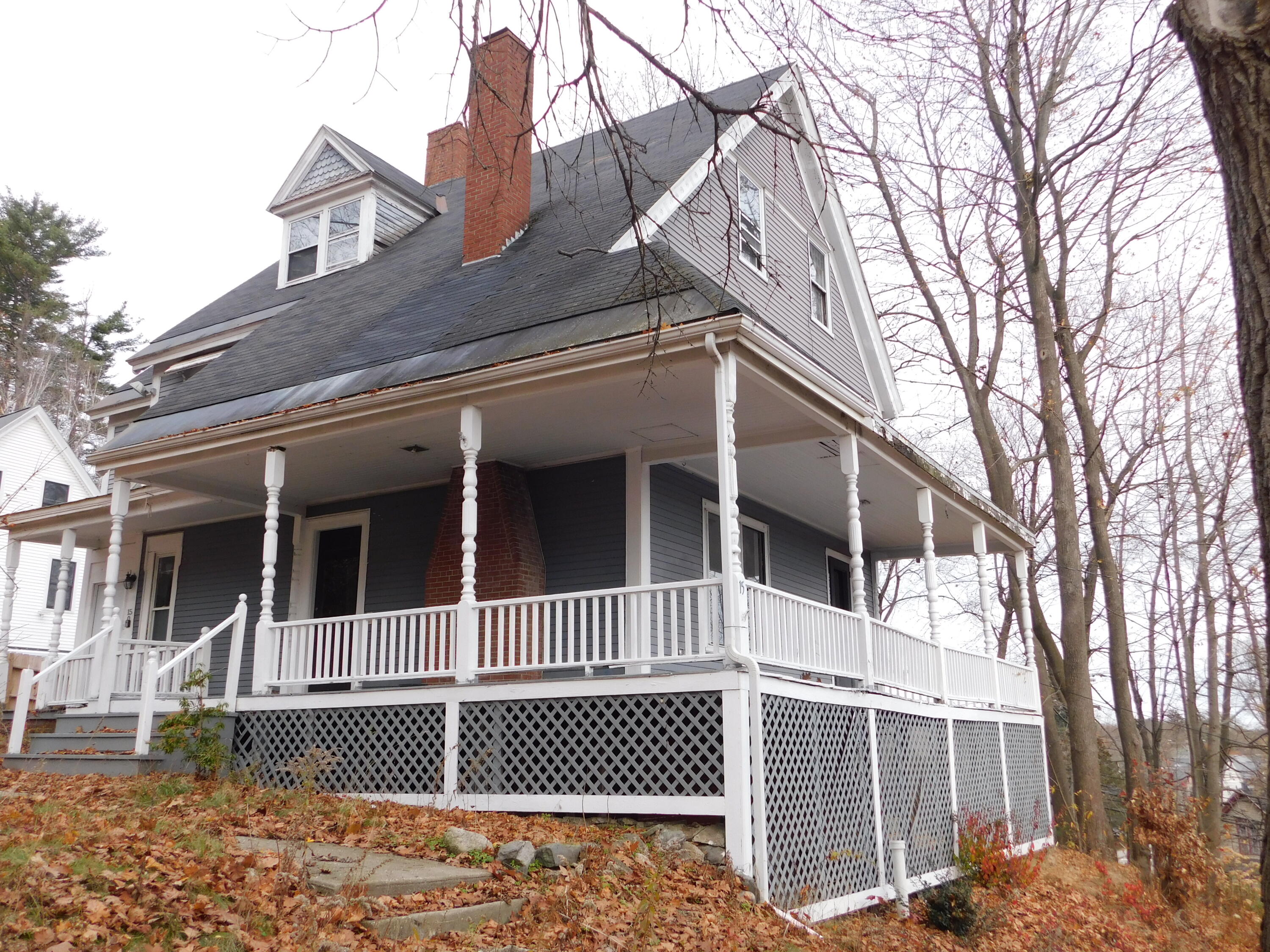 15 Western Promenade Auburn ME 04210