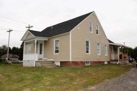 715 Poland Road Auburn ME 04210