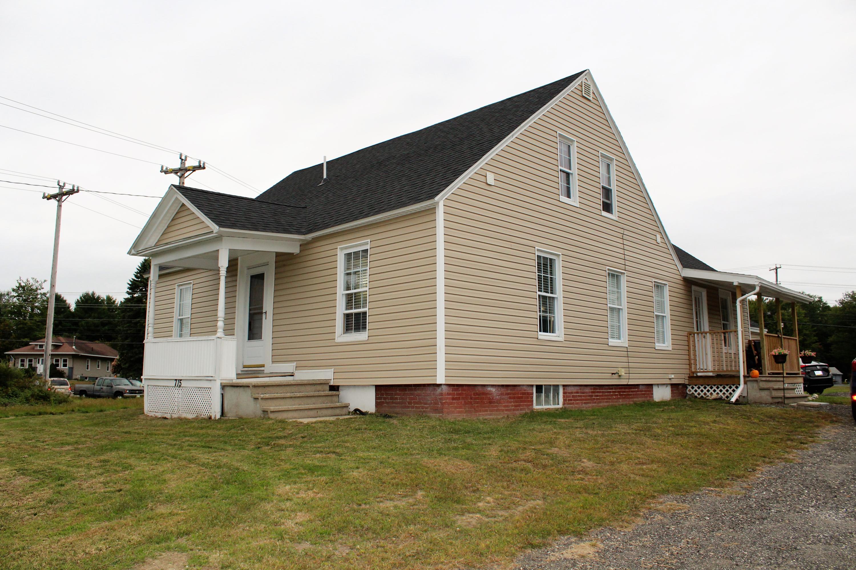 715 Poland Road Auburn ME 04210