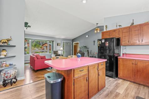 23 E Eleanor Avenue Standish ME 04084