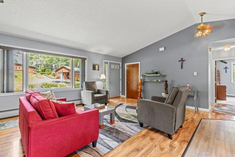 23 E Eleanor Avenue Standish ME 04084