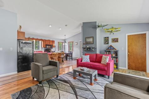 23 E Eleanor Avenue Standish ME 04084