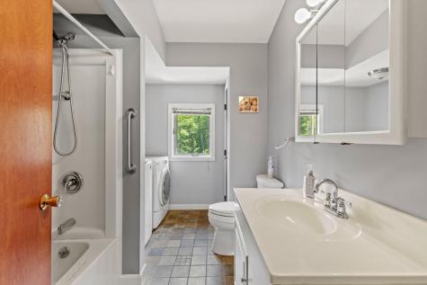 23 E Eleanor Avenue Standish ME 04084