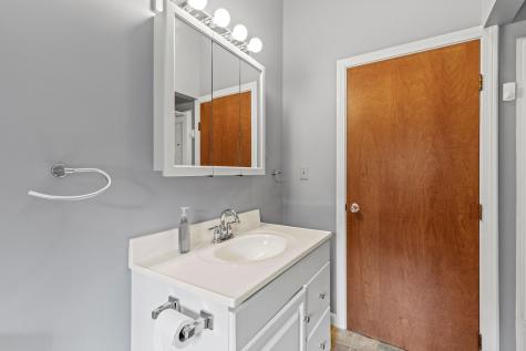 23 E Eleanor Avenue Standish ME 04084