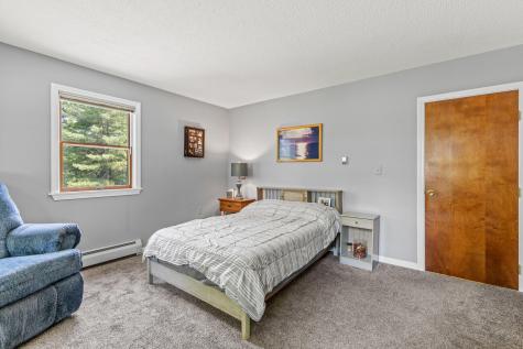 23 E Eleanor Avenue Standish ME 04084