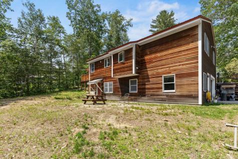 23 E Eleanor Avenue Standish ME 04084