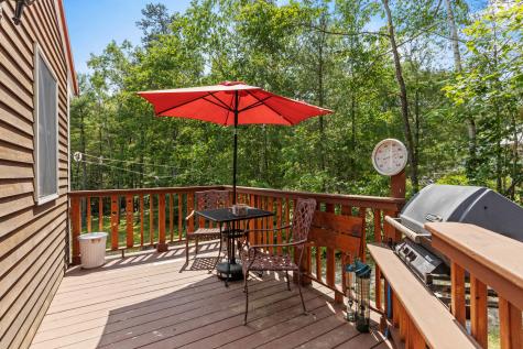 23 E Eleanor Avenue Standish ME 04084