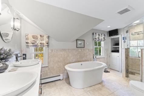 3 Sentry Hill Road York ME 03909