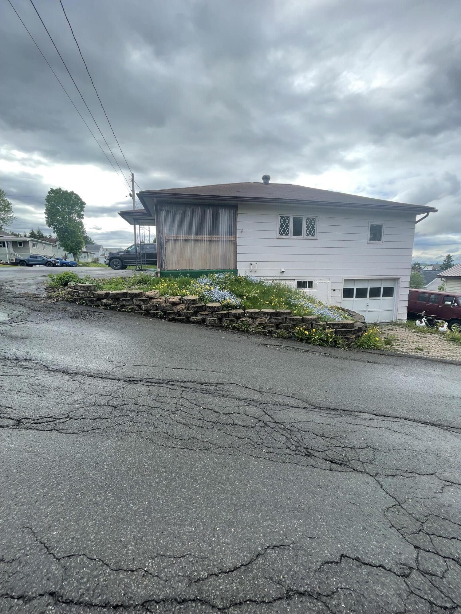 432 St Thomas And 129 5th Avenue Street Madawaska ME 04756