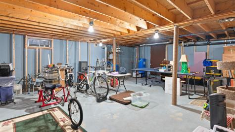 11 Michelle Way Saco ME 04072