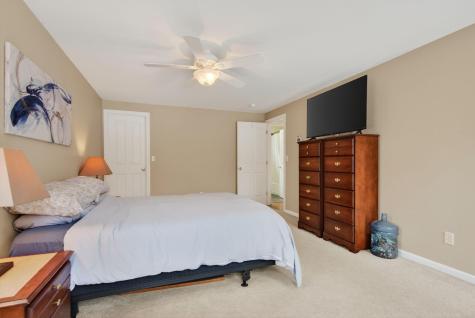 16 Captain's Way Buxton ME 04093