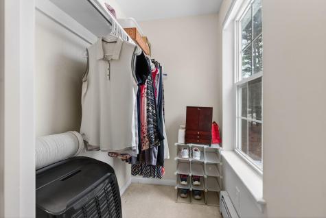 16 Captain's Way Buxton ME 04093