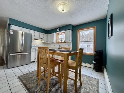 15 Roslin Avenue Lewiston ME 04240