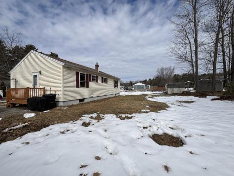 15 Roslin Avenue Lewiston ME 04240