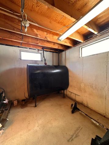 15 Roslin Avenue Lewiston ME 04240