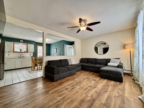 15 Roslin Avenue Lewiston ME 04240