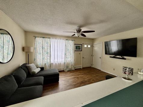 15 Roslin Avenue Lewiston ME 04240