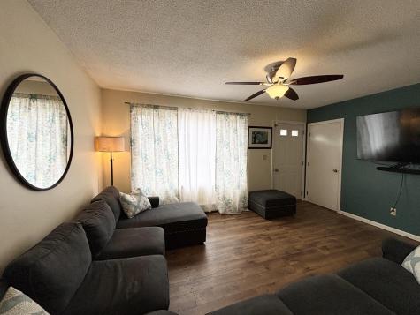 15 Roslin Avenue Lewiston ME 04240