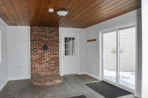 638 Riverside Drive Augusta ME 04330