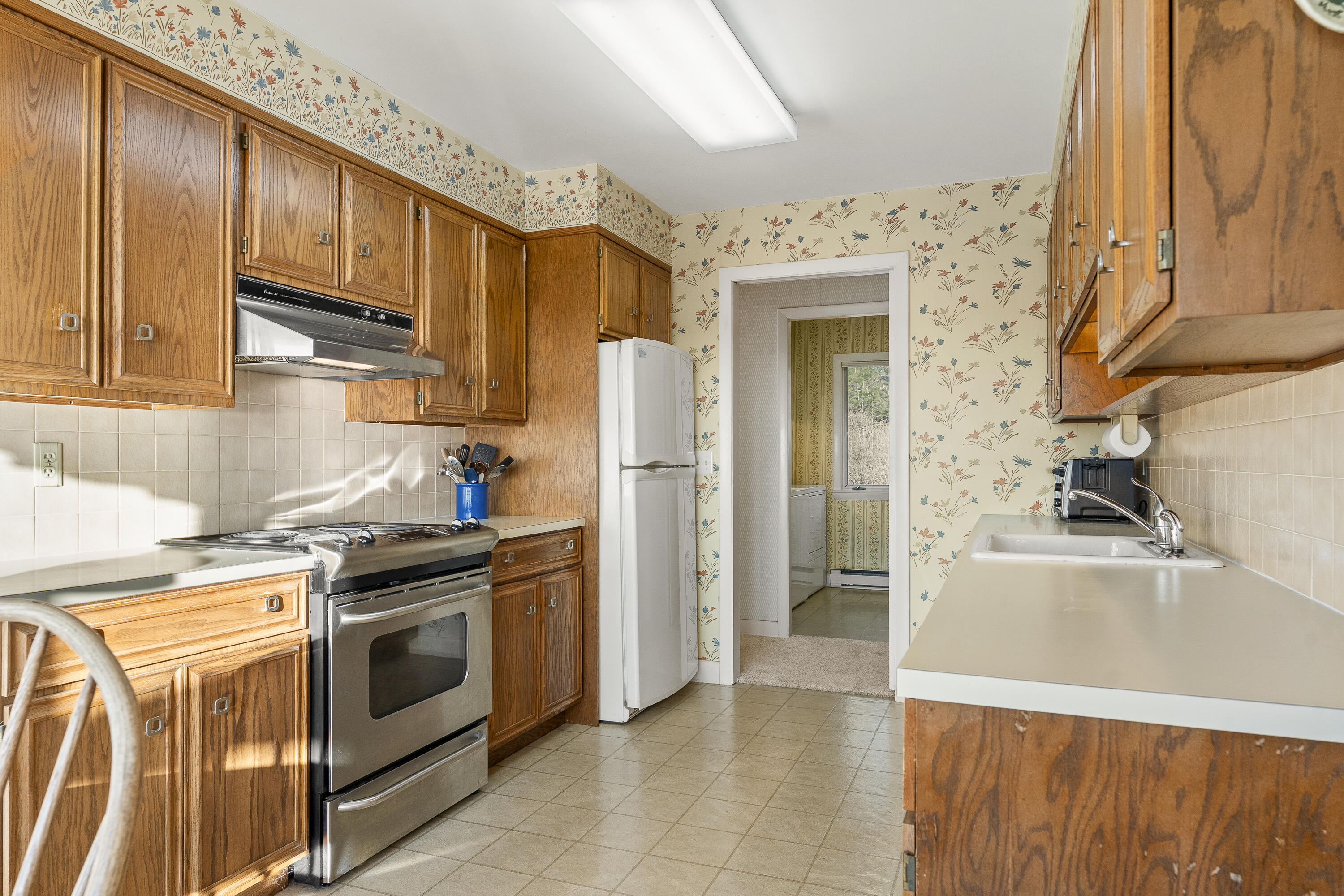 153 Back Shore Road Bristol ME 04564