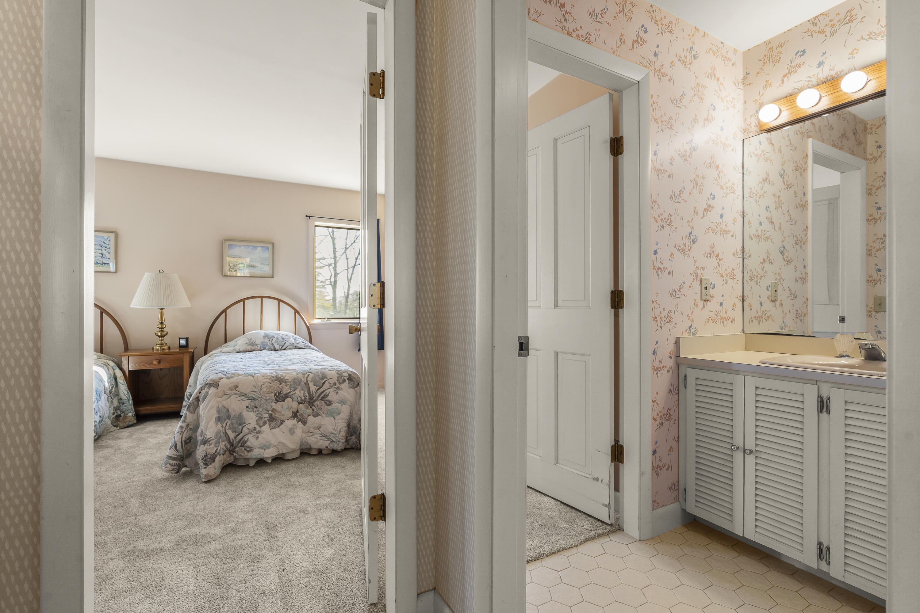 153 Back Shore Road Bristol ME 04564