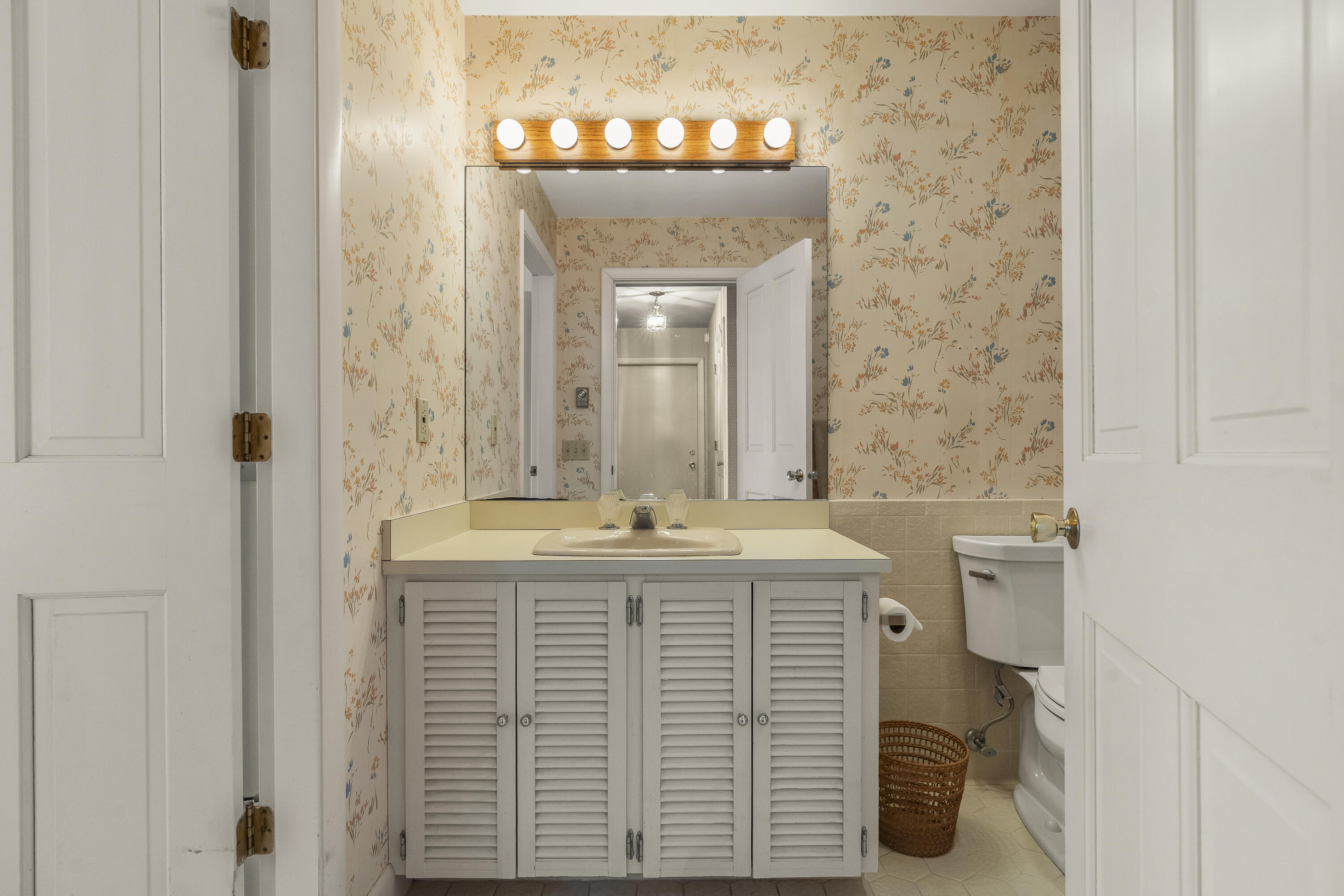 153 Back Shore Road Bristol ME 04564