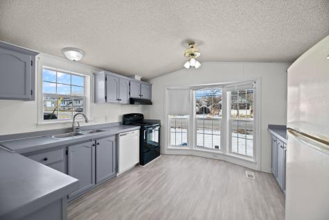 58 Fleming Street Lincoln ME 04457