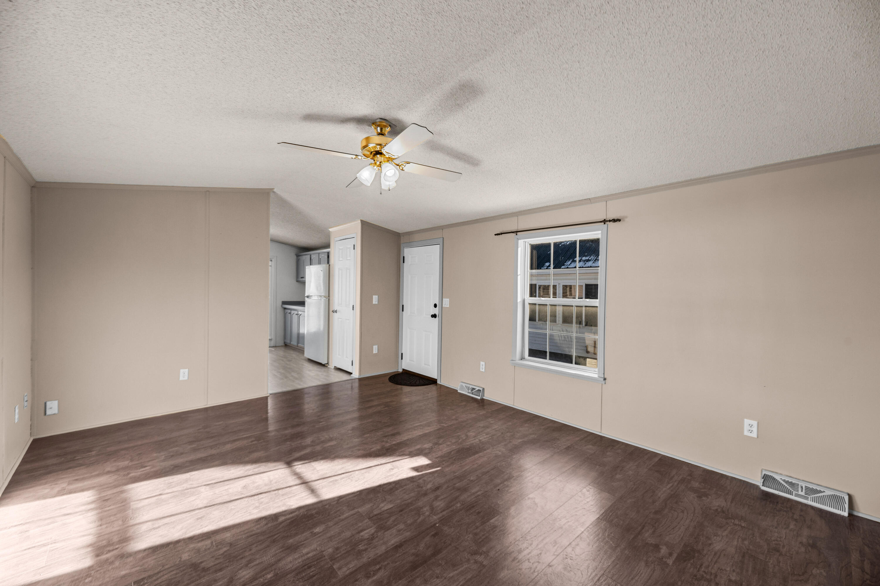 58 Fleming Street Lincoln ME 04457