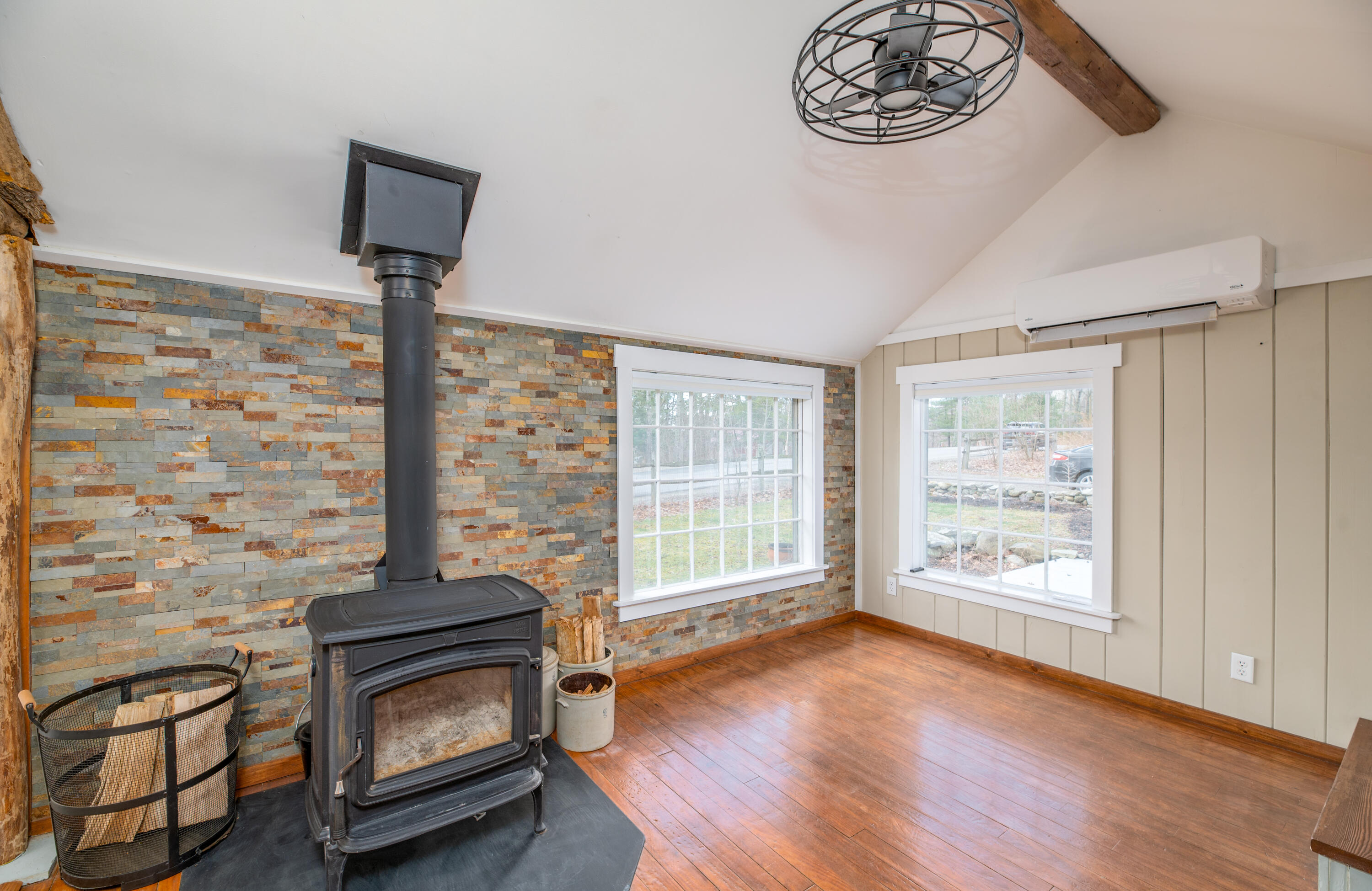 380 E Neck Road Nobleboro ME 04555