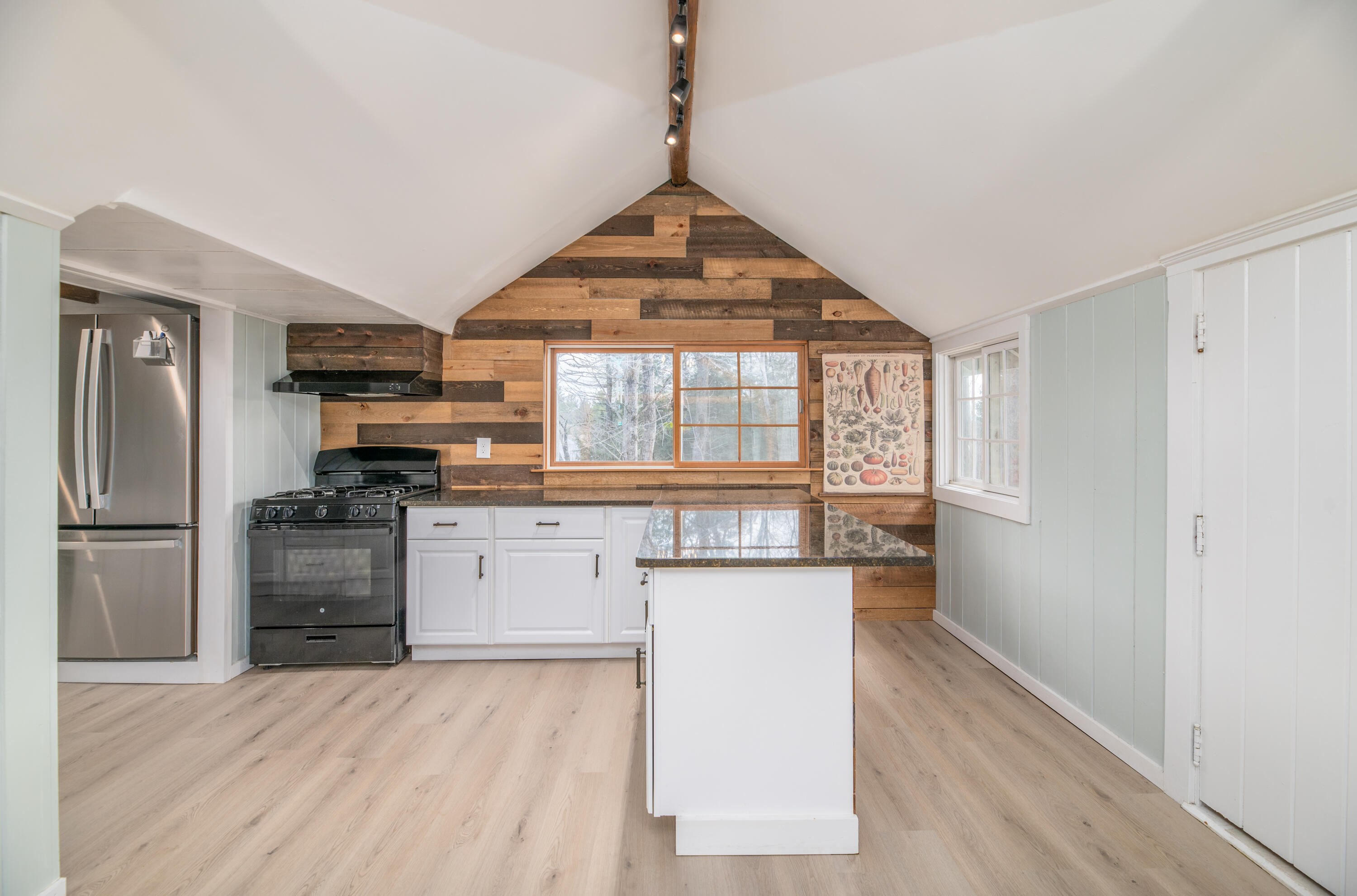 380 E Neck Road Nobleboro ME 04555