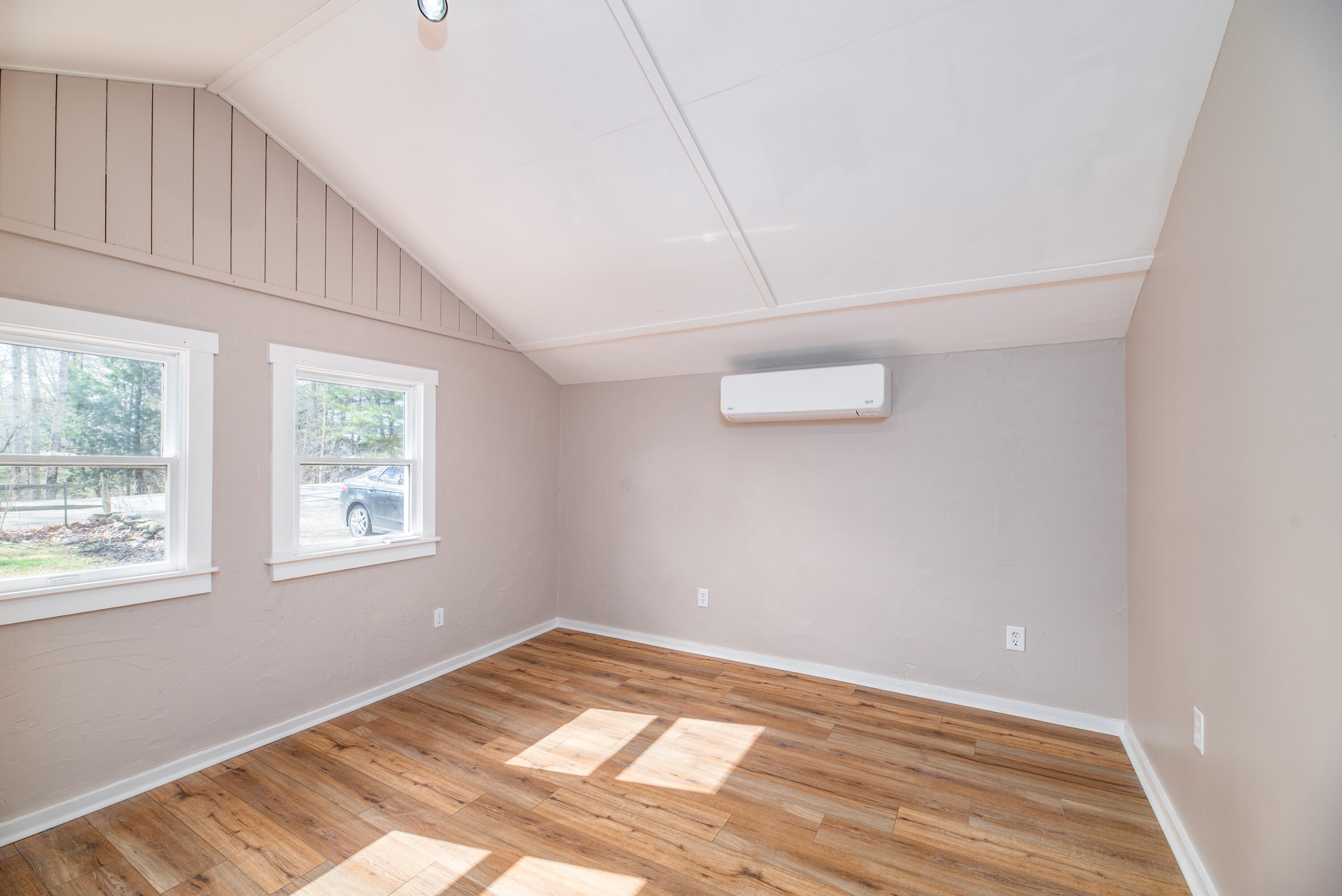 380 E Neck Road Nobleboro ME 04555