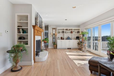 2 Muirfield Road Falmouth ME 04105