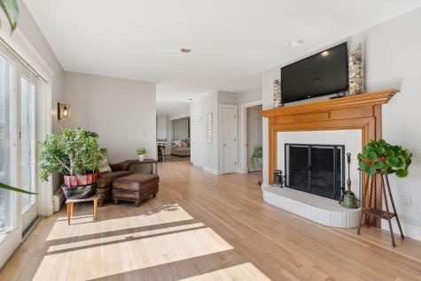 2 Muirfield Road Falmouth ME 04105