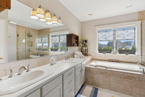 2 Muirfield Road Falmouth ME 04105