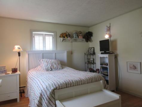 44 Bushey Circle Lewiston ME 04240