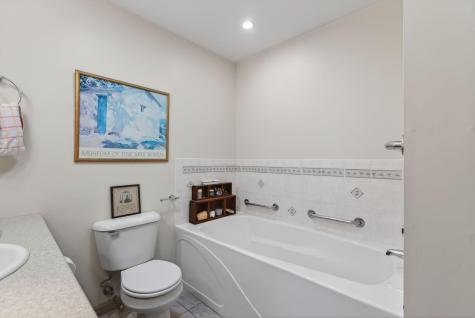 131 Western Avenue Kennebunk ME 04043
