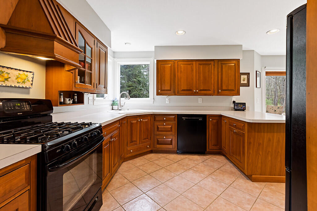 13 Baxter Lane Brunswick ME 04011