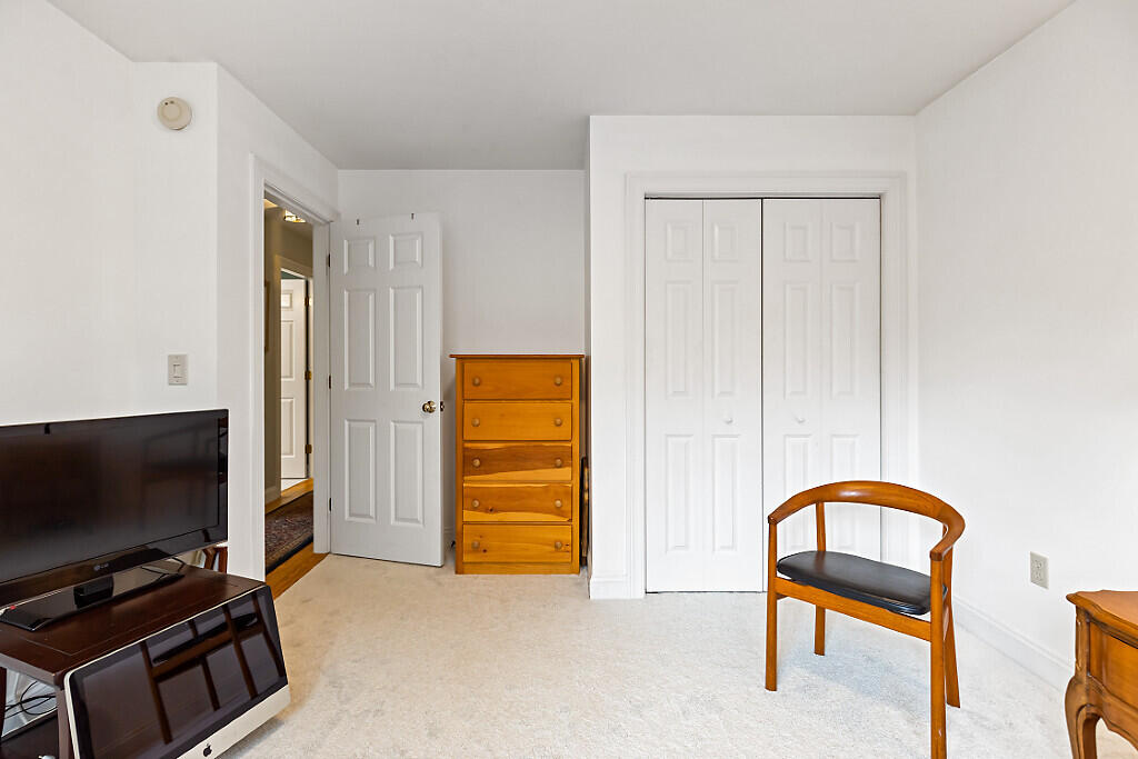 13 Baxter Lane Brunswick ME 04011