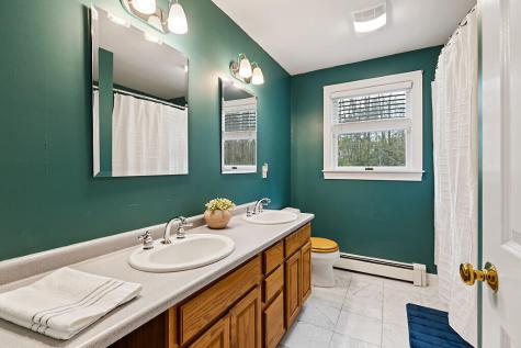 13 Baxter Lane Brunswick ME 04011