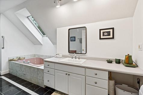 13 Baxter Lane Brunswick ME 04011