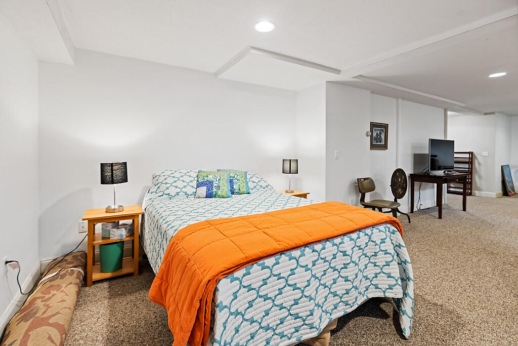 13 Baxter Lane Brunswick ME 04011